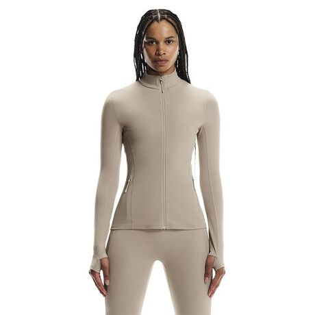 [^ԁF1WF31120603]ʂ킬Ƃ~j}fUCɁAptH[}XEFA̋@\ÏkBuFITTED JACKETv́AĝɉꂽVGbgŁAsIȃANeBuX^CꒅłBXgb`ɗDꂽ@\fނA₷ƃtBbg𗼗ByʂŒʋCɂDA[NAEgÖړɂœKłBVvȂ̓IȃJbeBOۓIŁA[hȃX^COɂΉBƖ̊֌WɂAۂFČꍇ܂B܂p\REX}[gtHȂǂ̊ɂA኱iƉ摜̃J[قȂꍇ܂B\߂Bi̐F́AiPi摜QƉB