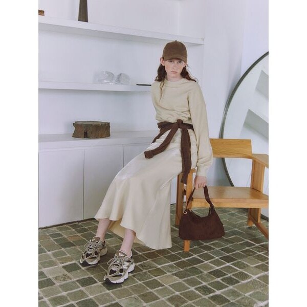 シャイニーサテンナロースカート