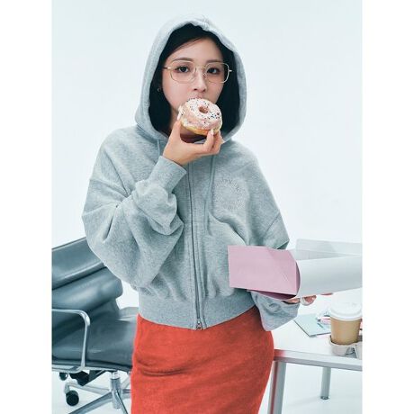 [^ԁFAWJ55715-AG]gemmi exclusive modelhWbvt[fBAXGbgMU[pcAjbgXA \bNX4^oBt[fBApc̃p^[emmiIWiŁA New Balance̐ngpBt[fB͒ZŁAg͂A A[`̃ShJB pćAyȗSnłT}ɂȂA EGXg̃MU[fUCBƖ̊֌WɂAۂFČꍇ܂B܂p\REX}[gtHȂǂ̊ɂA኱iƉ摜̃J[قȂꍇ܂B\߂Bi̐F́AiPi摜QƉB