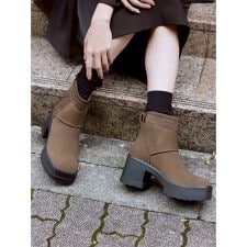 エミ(emmi)の【UGG for emmi】MOXY CHELSEA