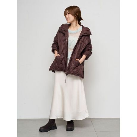 [^ԁF13WFC255010]ۉnhEHbVuLk:萶ň:|PbgFyemmi ~ TAIONzl̂鉿i̒ǋɃtH[JX𓖂āA@\EۉESnɍS_EEFA[WJAxHsn𒆐SɁA@\ACe舵ĂuhuTAIONvBDesignJWAɂƉHDỹLeBOR[gBI[o[TCYɍĂ̂ŃjbgȂǂ̏ォC˂Ȃg܂Bx[VbNȃACeŃ^E[XAEghAV[ɂłPłB̃R{ł́ANڂ̐[݂̂uEJ[ʒJ[ɁBVvȃX^COɂ{̗vfvXo܂BTAIONMILITARY LINE̓ƂȂ闼eXbgt@Xi[͉悪鎖œ₷ȂA{gX̃|PbgɎ₷d˒yłdlƂȂĂ܂BFabric^FunctionyƂ˓YTAIOŃA̍_EiHсj̗pĂ܂B ʂŎgp_EyāA gC܂ނƂł܂B\n̓C^Ã^C[XgЂ̒ԑfށByČ߂Ȃ\ʁA\tgȕƁAAhAAhƑ̋@\˔Ă܂BCoordinateZȂ▭ȏ䊴ō킹{gI΂AǂȃR[fBl[gɂ͂܂܂BƖ̊֌WɂAۂFČꍇ܂B܂p\REX}[gtHȂǂ̊ɂA኱iƉ摜̃J[قȂꍇ܂B\߂Bi̐F́AiPi摜QƉB i摜̓Tv̂߁AFTCY̎dlɕύXꍇ܂̂ŁA\߂B