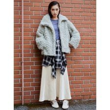 エミ(emmi)のボリュームボアコート