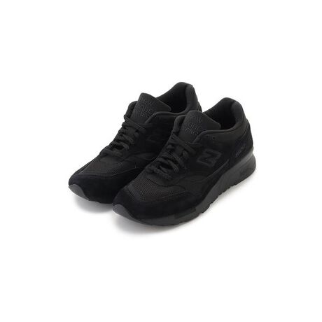 [^ԁFU1500KKL]dōY㎿ȃXj[J[Bّfސ؂ւI݂Ɏ{AubNł܂ƂߏグVbNȃfUCBJWAɂLCڂȃX^CɂށAėp̍ꑫłBƖ̊֌WɂAۂFČꍇ܂B܂p\REX}[gtHȂǂ̊ɂA኱iƉ摜̃J[قȂꍇ܂B\߂Bi̐F́AiPi摜QƉBz̏󋵂ɂAjĂꍇ܂̂ŗ\߂B