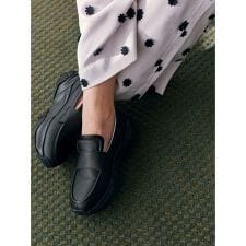 エミ(emmi)の【emmi×PUMA】LOAFYR EMMI