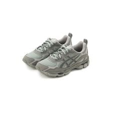 エミ(emmi)の【ASICS】GEL-NYC RGD