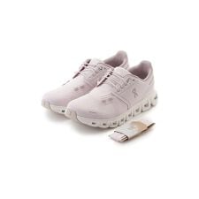 エミ(emmi)の【On】Cloud 6