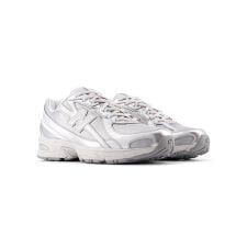 【New Balance】740