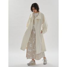 ボリュームスリーブロングコート／撥水