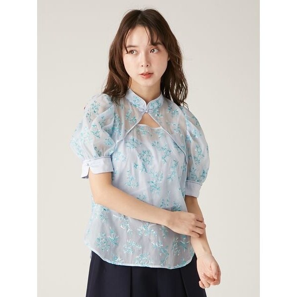 【新品】LILY BROWNリリー ブラウン　エンブロイダリーチャイナトップス エンブロイダリーチャイナトップス（カットソー/Tシャツ）｜LILY