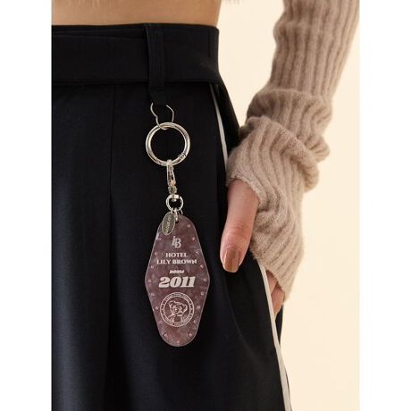 [^ԁFLWGG254336]<b>ygLILY BROWN HOTELh̕郌gL[`[z<^b> <b>yDesign^Stylingz<^b>ˋ̃zeuLILY BROWN HOTELvC[WgL[`[BLilyBeaȑёɃuhRZvgYAʂȃOtBbN͂łB[io[g2011h́uLILY BROWNvaNւ̃I}[WBiXJƃJritĂA܂܂ȃobOɊȒPɎt\BEςy݂ȂAR[fBl[g̃ANZgƂĊ􂵂Ă܂BƖ̊֌WɂAۂFČꍇ܂B܂p\REX}[gtHȂǂ̊ɂA኱iƉ摜̃J[قȂꍇ܂B\߂Bi̐F́AiPi摜QƉB i摜̓Tv̂߁AFTCY̎dlɕύXꍇ܂̂ŁA\߂B