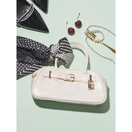 [^ԁFLWGB259323]<b>yfނ̃RgXgf2WAY~j{XgobOz<^b><b>yDesign^Stylingz<^b>G炵[hZ~j{XgobOoBRpNgȃTCYȂ}`tŎ[͂AfC[T̂o܂ŕL􂵂܂Btgɂ̓xg`[t炢AVvȃtHɒ悢ANZgvXBJ[ƂɈقȂfނgݍ킹ĂAꂼɈقȂy߂̂͂łBV_[Xgbv͎O\ŁA莝ƌ2WAYŎgdlɁBR[fBl[g̎dグɉfAG̒ڃACełBƖ̊֌WɂAۂFČꍇ܂B܂p\REX}[gtHȂǂ̊ɂA኱iƉ摜̃J[قȂꍇ܂B\߂Bi̐F́AiPi摜QƉB i摜̓Tv̂߁AFTCY̎dlɕύXꍇ܂̂ŁA\߂B