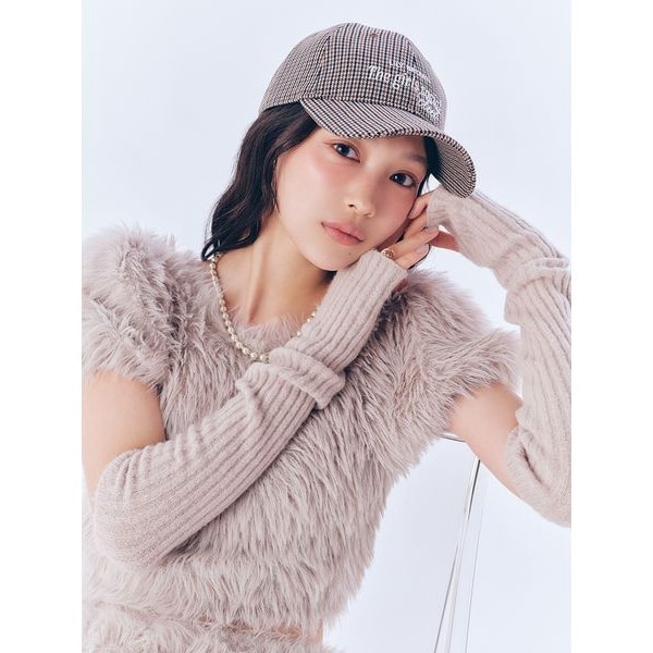 新品タグ付　リリーベアエンブロイダリーニットトップス　ベージュ 新品タグ付 リリーベアエンブロイダリーニットトップス ベージュ