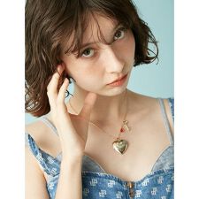 イニシャルハートロケットネックレス