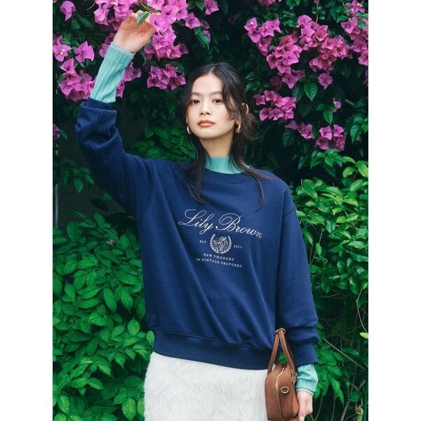 新品スピックアンドスパン バルーンスリーブ ロゴスウェットプルオーバー　ネイビー Spick & Span（スピックアンドスパン）の「NYC × GOOD ROCK