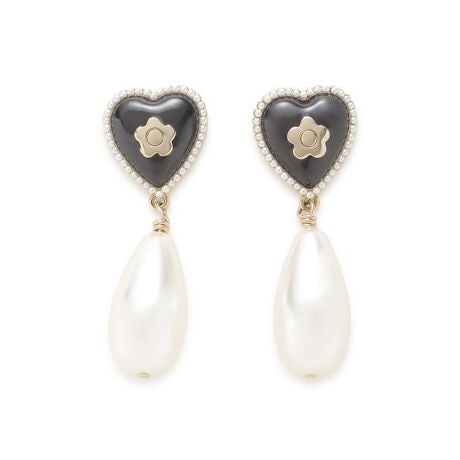 [^ԁFLWGA255329]<b>yMARY QUANT~LILY BROWN@NVJ[hYoG[VsAXz<^b><b>yDesign^Stylingz<^b>NVJȕ͋CZAoG[VLȃsAXRNVBn[gt[viAj̓Lb`Ƀp[炢AOǂły߂2WayfUCɎdグ܂B{ƃJĨfCW[fUCiBj́AfCW[p[cO\2WaydlBn[g~hbvp[̃fUCiCj́AŨp[hAiŉ؂₩ȈۂvXBV[Cɍ킹AW\ŁAR{Ȃł̗͂VѐSƃGKX˔ANZT[łB<b>yMARYQUANT~LILY BROWNz<^b>h̃Xg[gJ`[\MARY QUANTƂ̃R{[VBƂ߂ӂ邱̋G߂ɁA60s XsbgƃmX^W[ȃ[h̋Cŏ؂ʂȃXm[zf[RNV͂܂BƖ̊֌WɂAۂFČꍇ܂B܂p\REX}[gtHȂǂ̊ɂA኱iƉ摜̃J[قȂꍇ܂B\߂Bi̐F́AiPi摜QƉBi摜̓Tv̂߁AFTCY̎dlɕύXꍇ܂̂ŁA\߂B