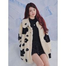 リリーブラウン(LILY BROWN)の【限定カラー】【LILY BROWN×MARY QUANT】デイジービジュー釦ファーコート(Hearts2Hearts着用)