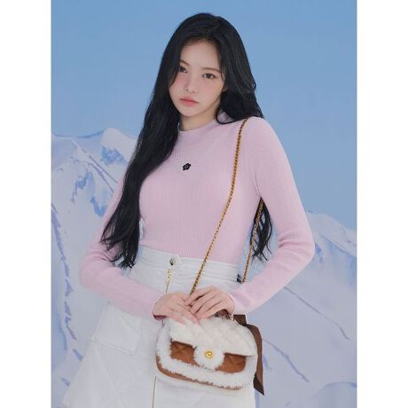 [^ԁFLWNT255034]<b>yMARY QUANT~LILY BROWN@fCW[fJV~AujbggbvXz<^b><b>yDesign^Stylingz<^b>JV~ÂƂƂŕ҂ݗāAɗDYSnujbggbvXB̐؂ւŕҒnω邱ƂŁAfCW[`[tۗfUCɎdグ܂B肰Ȃꂽu҂݂ŁAVvȂ1ŃX^CO܂֗ȃACeBD荞񂾉؂₩ȃVo[EsNAɃCzVbNȃubNABe[WY{[_[4ނWJĂ܂B<b>yFabricz<^b>JV~AȂł͂̂ƂƏ_炩ȔG肪́B肰Ȃ╿̃jAXAR{Ȃł͂̓ʊYĂ܂B<b>yMARYQUANT~LILY BROWNz<^b>h̃Xg[gJ`[\MARY QUANTƂ̃R{[VBƂ߂ӂ邱̋G߂ɁA60s XsbgƃmX^W[ȃ[h̋Cŏ؂ʂȃXm[zf[RNV͂܂BƖ̊֌WɂAۂFČꍇ܂B܂p\REX}[gtHȂǂ̊ɂA኱iƉ摜̃J[قȂꍇ܂B\߂Bi̐F́AiPi摜QƉBi摜̓Tv̂߁AFTCY̎dlɕύXꍇ܂̂ŁA\߂B