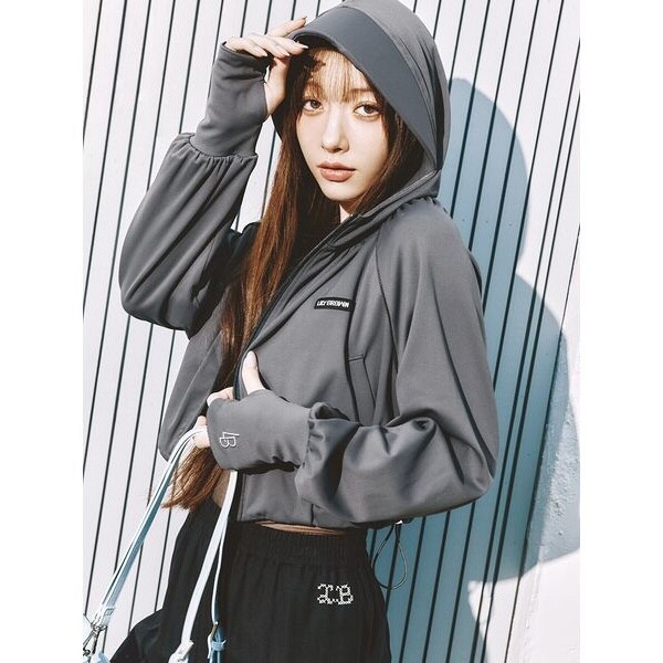【美品・完売品 】LILY BROWN UVカット サンガード付きラッシュガード UVカット】サンガード付きラッシュガード | リリーブラウン(LILY BROWN