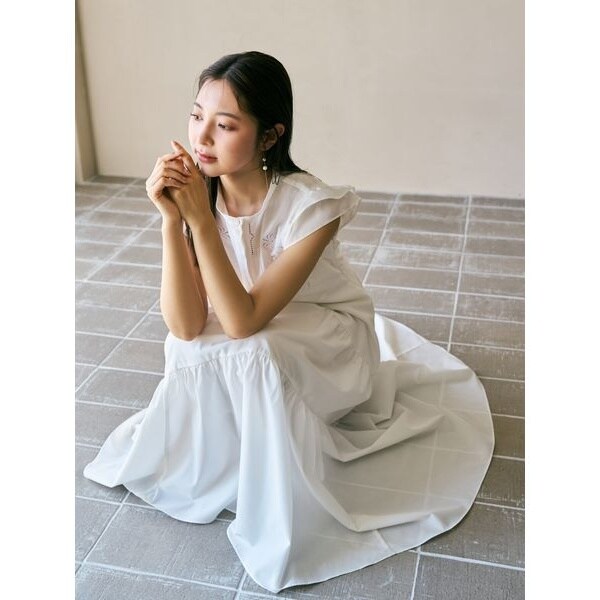 【美品】FRAYI.D カットワークティアードワンピース／ウォッシャブル NVY カットワークティアードワンピース／ウォッシャブル(マキシ