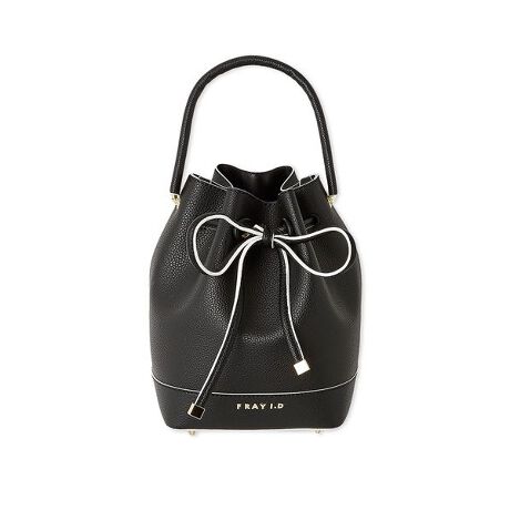 [^ԁFFWGB259304]<b>y{ANZgBВ̃OZ[obOAX^CbVɐiz<^b><b>yDesign^Stylingz<^b>OZ[̃{obOAiȈۂɃAbvf[gBS̓Iɏ]RpNgȃTCYɂAƂȂ}`{āA[͂X^CɁB܂A{̉؂ւ̃fUCɂănĂقAFRAY I.D̃SčvXĂ܂BɎ̌`A]̃{obOƋВobOA[hȎdlɃAbvf[gBJ̃{͌Œ肵܂܁ȀoꂪX[Yɂł܂B܂A{ƔΑ̃h[XgO̒߂ŁAgɂS\B̓I[v|Pbgtĕ֗ȎdlɎdグ܂Bڂ䂭gbvnhŃX^CbVɌقA|łV_[tȂ̂ŁA2wayŊy߂܂BV_[͎O\łBԐlCWHTABLKApXeJ[ڂ䂭PNKAMNT4FœWJĂ܂B܂ALoXfށiFWGB259305jƃXG[hiFWGB259306j܂BƖ̊֌WɂAۂFČꍇ܂B܂p\REX}[gtHȂǂ̊ɂA኱iƉ摜̃J[قȂꍇ܂B\߂Bi̐F́AiPi摜QƉBi摜̓Tv̂߁AFTCY̎dlɕύXꍇ܂̂ŁA\߂B