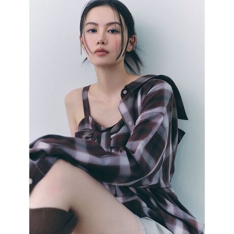 [^ԁFFWFB254177]<b><font color=#ff5b5b>V_[Xgbv̕tʒudlύXɂȂ܂B<^font><^b><b>yXgbvŃAVɂȂfUCVcBIWĩ`FbNghAbvz<^b><b>yDesign^Stylingz<^b>gh̃Iu`FbNAfUCɍHvÂ炵VcɁBȂ₩ȕɂ肰Ȃ郉AFRAY I.D̃IWifނłBVc͌𗎂ƂāAItV_[ƂĒp悤ɁAÔłXgbvtBEǂXgbvĂ̂ŁADȂق𗎂ƂāAV_[ɂ̂߁B̂X^CO\ɂȂ܂B܂ABĔ̂VcƂĂ邱Ƃł܂BɃobNX^C̃{̌ѕ𒲐΁AȂɍ킹oXɁBOf[V`ȂiqIu`FbN͍Gu[łAFRAY I.D̓IWȋfނgpBoɃAƍ炵nɂĂ܂B܂An̓TCN|GXegpĂ܂BVA[jbgTVcƂ̃C[h͂Afނ̃Iu`FbN{L~iFWFB254252jƍ킹AVѐŜR[fBl[g߂łBJ[3FpӁBIVRABRW̓Vo[̃œWJBYEL̓S[h̃܂BƖ̊֌WɂAۂFČꍇ܂B܂p\REX}[gtHȂǂ̊ɂA኱iƉ摜̃J[قȂꍇ܂B\߂Bi̐F́AiPi摜QƉBi摜̓Tv̂߁AFTCY̎dlɕύXꍇ܂̂ŁA\߂B