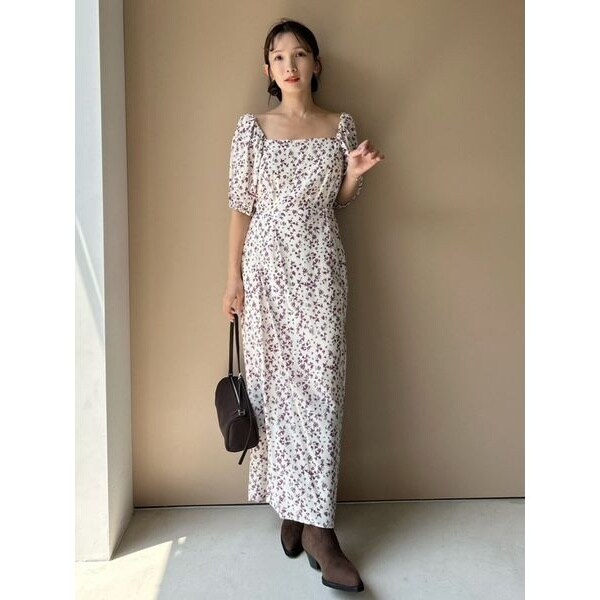 FRAY I.D MASH STORE限定サテンタックフラワープリントワンピース FRAY I.D MASH STORE限定サテンタックフラワープリントワンピース