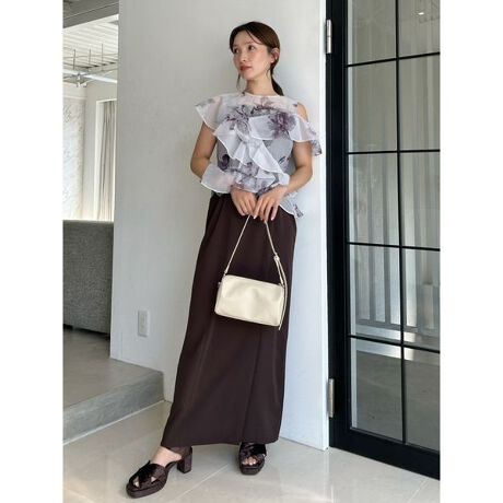 [^ԁFFWFO254505]̃Sdl͖̃fUCɕύXɂȂ܂B<b>yՂ̃bt؂₩ȃuEXƃ}LṼL~hXA2ZbgɁz<^b><b>yDesign^Stylingz<^b>AVg[ɃfUCꂽuEXƁAL~\[hXZbgɂȂAh}`bNȃhXłBDȃC`bttڂ䂭uEX́A}bgȃI[KW[fނ؂₩BfނɃn̂ŁAť`LCɏoĂ̂łB𗎂ƂĒAVg[ȃfUCŁAZbgɂȂL~\[hX́AXgbvO\BD݂ŃxAhXɂAWł܂B܂AL~hX̓}LṼO[VGbgŁA~j}ȃfUCBPił[hɒȂ܂AbttuEXvXƁAtF~jȋCi܂B񎟉HȂǂ̂Ă΂ɂ҂ȃZ~IP[WV[ɂ􂪊҂łꖇłBJ[3FpӁBBRW̃hXɂ́AuEXɐʉ̂悤ȃIWĩt[vg{Ă܂BGRYɂ͍́ABLKɂ̓It́A\bhȃ}bgI[KW[uEXœWJĂ܂BƖ̊֌WɂAۂFČꍇ܂B܂p\REX}[gtHȂǂ̊ɂA኱iƉ摜̃J[قȂꍇ܂B\߂Bi̐F́AiPi摜QƉBi摜̓Tv̂߁AFTCY̎dlɕύXꍇ܂̂ŁA\߂B<br^>uEX[0]:53.1cm oXg:87cm :30.5cm O:7.3cm EGXg:76cm[1]:54.6cm oXg:90cm :31.5cm O:7.5cm EGXg:78.5cm