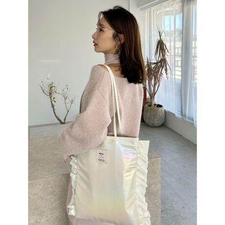 [^ԁFFWGB254414]<b>yyLeSportsac~ FRAY I.Dz؂₩Ƌ@\𗼗tg[gobOz<^b><b>yDesign^Stylingz<^b>FRAY I.DLeSportsac̃XyVȃRNVBg₷g[gobÓATChɑ_ɂ̓IȃtؚȃXgbvFRAY I.D炵GKXȃ[hoBLeSportsacŐlCȃOf[V炵p[J[̑fނł肷邱ƂŁA؂₩Ƌ@\̗܂BXȏc^VGbǵAm[gPCA4TCY[łĉוSBIEIt킸􂷂VvȃfUCłB\ʂɌLeSportsac FRAY I.D̃S񂾃IWi̐Dl[|CgBIVŔA_炩򊴂̂Pearl Shineŏ炵܂BBLKiFWGB254415ĵ܂BƖ̊֌WɂAۂFČꍇ܂B܂p\REX}[gtHȂǂ̊ɂA኱iƉ摜̃J[قȂꍇ܂B\߂Bi̐F́AiPi摜QƉBi摜̓Tv̂߁AFTCY̎dlɕύXꍇ܂̂ŁA\߂B