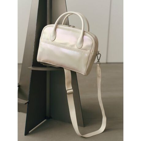 [^ԁFFWGB254412]<b>yyLeSportsac~ FRAY I.DztF~j[hȃp[J[obOz<^b><b>yDesign^Stylingz<^b>LeSportsac̋@\FRAY I.D̐ꂽfUCZAXyVȌ򊴂̂obOłB~j}ȃ{Xg^ɁALeSportsac̃Se[vANZg̃fUCB͍fނgpďiƍ̂dオɁB{fBƂ̎̃RgXgAtF~j[hȈۂ܂BRpNgȂ}`邽ߎ[͂͂΂B܂A莝⌨|A΂߂3WAYŎg郉Eh^obÓAlXȃV[ŃtLVuɊ􂵂Ă܂BO\ȃV_[XgbvtBIVŔA_炩򊴂̂Pearl ShineBBLKiFWGB254413ĵ܂BƖ̊֌WɂAۂFČꍇ܂B܂p\REX}[gtHȂǂ̊ɂA኱iƉ摜̃J[قȂꍇ܂B\߂Bi̐F́AiPi摜QƉBi摜̓Tv̂߁AFTCY̎dlɕύXꍇ܂̂ŁA\߂B