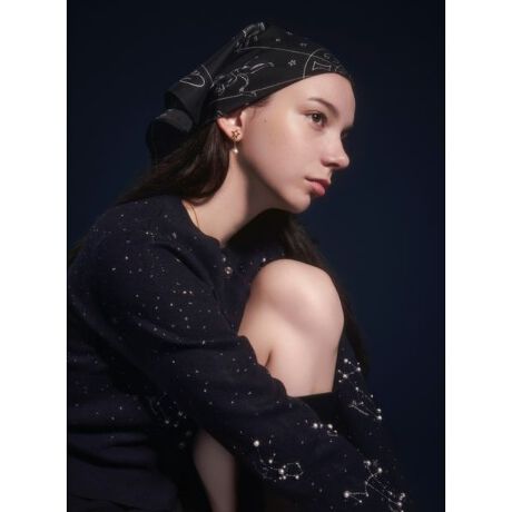 [^ԁFFWGG255341]<b>y12v[g`[tɂGg[XJ[tŏiɁz<^b><b>yDesign^Stylingz<^b>`[tɁA~̊Xɖ@̂悤ȋPY gHOLY COLLECTIONhBR[fBl[g̃ANZgɂ҂ȃGg[XJ[t́A12v[g_Ci~bNɃvg}eBbNȃfUCBEɂ́AuConstellation Couturei̎dĕjvƕML̂œ邱ƂŁAꂽۂɁBg₷傫߂̐`TCYŁA񌳂⓪ɂ͂AobO⏬ɃvX̂߂łB؂₮IVRAm[uBEGAVbNBLK3F炨Iт܂BꕔɎgpzXR[vvg{^Cs[XiFWFO255083ĵpӂBƖ̊֌WɂAۂFČꍇ܂B\߂B܂p\REX}[gtHȂǂ̊ɂA኱iƉ摜̃J[قȂꍇ܂B\߂Bi̐F́AiPi摜QƉBi摜̓Tv̂߁AFTCY̎dlɕύXꍇ܂̂ŁA\߂B