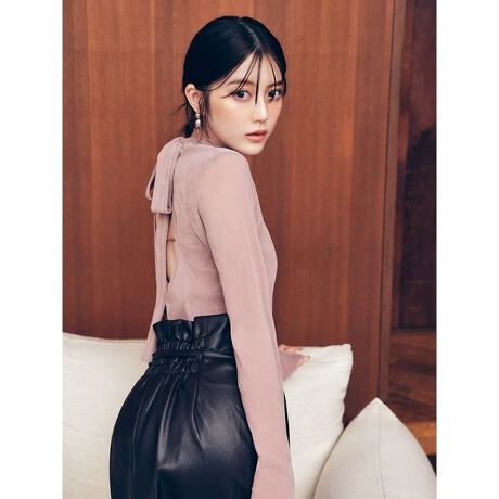 [^ԁFFWCT255023]<b>yꌩVvȃtbL[`[gbvX͑_ȌpۓIz<^b><b>yDesign^Stylingz<^b>L߂ɊJobNI[vfUCfgbvXŁAǂ猩Ă؂₩ɁBw̔Ă̂́AnClbN瑱rbO{BVvȃtgfUCƂ̃MbvGɂȂ錍łBfނ́AFRAY I.DŐlC̃tbL[`[fނgpB_炩̂`[x[XɁAxÂ悤ȃtbL[H{\LȕɃV[Y[h܂܂BG肪悭LkɂDĂ邽ߒSnBNXfUC̃JbvCL~\[iFWGG255360jdŁAobNX^CɃhXAbvĂfGłBtF~jPNKAH~CYBRDAėp̍BLK3FWJłBƖ̊֌WɂAۂFČꍇ܂B\߂B܂p\REX}[gtHȂǂ̊ɂA኱iƉ摜̃J[قȂꍇ܂B\߂Bi̐F́AiPi摜QƉBi摜̓Tv̂߁AFTCY̎dlɕύXꍇ܂̂ŁA\߂B