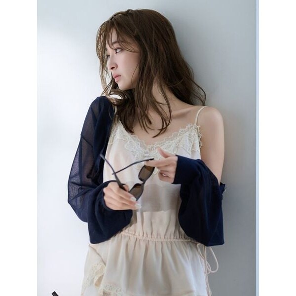 シアーVネッククロップドカーディガン | フレイ アイディー(FRAY I.D