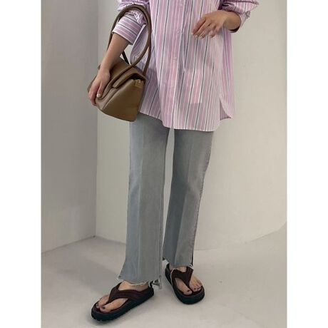 [^ԁF09WFP252001]<b>yzy̒íAԐlCfjBrfUC͂̂܂܁A@\HŃAbvf[gz<^b><b>yDesign^Stylingz<^b>{l̑̌^ɍrVGbgɂĂ邱Ƃł]̂AwMila Owenx̃fjCB̒łSlCւAifjAbvf[gBnCNIeBȃWpt@ubN͂̂܂܂ɁA~JɊ&ldquo;H&rdquo;vXAɂʂɎdグĂ܂Btg̐JbgA𒷂ĒiƁAꂢȃC`e[p[hVGbgBɃZ^[CŁArʂ͔QłBq[łtbgV[YłT}ɂȂ̂AlC̃|CgłB<b>yFabricz<^b>EfޑIтɂAfjDxĂwMila Owenx̃fjCB{ỸTXeBiuȃfjngpAVbNȃJ[WJÂH|CgłB&ldquo;H&rdquo;́A^΍ɂʂ𔭊܂BJ[͖Lx4FpӁBFHőu₩Ȉۂ́LBLUACfBSŃLC߂ɐ遃BLUAĂ炵y߂̐FɎdグGRYAW߂̃CG[VNȁYELœWJĂ܂BYEL͓h~΍Ƃă|Pbg̑ܕzOĂɗލHv{AXgXt[ȒSnBƖ̊֌WɂAۂFČꍇ܂B܂p\REX}[gtHȂǂ̊ɂA኱iƉ摜̃J[قȂꍇ܂B\߂Bi̐F́AiPi摜QƉB i摜̓Tv̂߁AFTCY̎dlɕύXꍇ܂̂ŁA\߂B