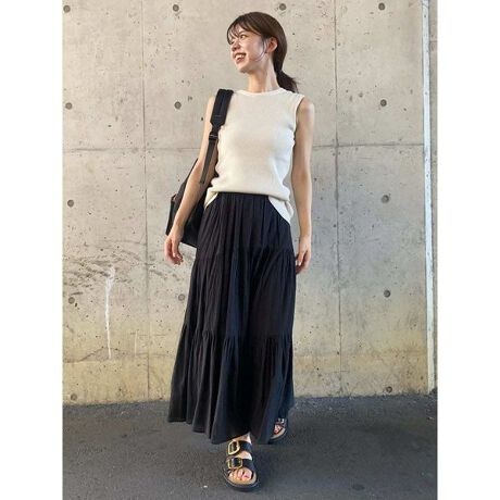 [^ԁF09WFS252201]<b>y㎿fނƂՂMU[ŔVGbgByė₩ȑleBA[hXJ[gz<^b><b>yDesign^Stylingz<^b>_炩ȃVA[fނՂƎgAȃeBA[hXJ[gB\ʊ̂fނ͂ƂĂĒtAu₩ɑ܂BeBA[h́AEh؂ւɍׂMU[AɌĂՂtAo悤ɒAґȎdオBтɔVGbǵAh}eBbNȃXJ[głBy`R[gXJ[gňSBEGXg̓S̎dlŁAyɂ͂܂BꖇŃT}ACeȂ̂ŁAVvȃJbg\[Ȃǂƍ킹Ăf܂B<b>yFabricz<^b>VA[RbgA[fނ́AyĂƂłBȃbV[̎ƁAiȌ̃jAX鐶nłJ[3FpӁBu₩ȁWHTAꖇŉfFĂɑ劈􂷂遃YELAVbNŃkP̂遃DBRWœWJĂ܂BƖ̊֌WɂAۂFČꍇ܂B܂p\REX}[gtHȂǂ̊ɂA኱iƉ摜̃J[قȂꍇ܂B\߂Bi̐F́AiPi摜QƉB i摜̓Tv̂߁AFTCY̎dlɕύXꍇ܂̂ŁA\߂B<br^>my`R[gnm0n:56.5cm EGXg:62cmmy`R[gnm1n:58cm EGXg:65cm