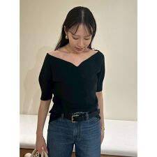 ミラ オーウェン(Mila Owen)のデコルテ構築パフスリーブニットプルオーバー