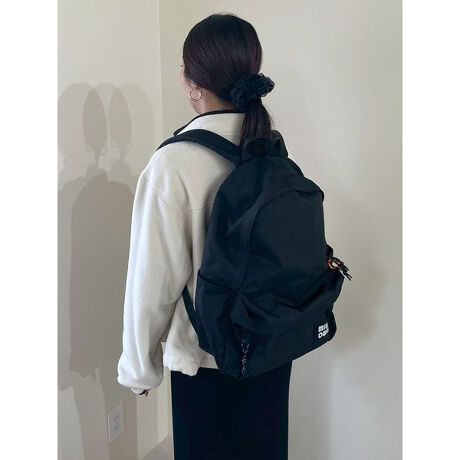 [^ԁF09WGB254504]<b>yzylV[I΂ɎgA[hȃobNpbNBPC[łpz<^b><b>yDesign^Stylingz<^b>H{Ag₷ɂAl̂߂̃obNpbNłBX^CbVȂ̂ɁAJ̓⃌W[AtFXAsȂǂł劈􂵂ĂAp˔ACełBɂPC[ł|PbgtŁAʋ΃obOƂĂDGŁBVvŏîŁAfC[ItBX܂ŁA}`Ɋ􂵂Ă܂BtւłJtȃAEghAR[htĂ̂ŁAV[Cŕtւƈۂς܂B傫߂̃l[|CgłB<b>yColorz<^b>J[3FpӁBN[ŃX^CbVȁMNTAVbNŃi`ȁDBRWA[ĥԂ́BLKœWJĂ܂BƖ̊֌WɂAۂFČꍇ܂B܂p\REX}[gtHȂǂ̊ɂA኱iƉ摜̃J[قȂꍇ܂B\߂Bi̐F́AiPi摜QƉB i摜̓Tv̂߁AFTCY̎dlɕύXꍇ܂̂ŁA\߂B