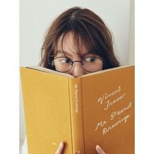 ミラ オーウェン(Mila Owen)のオーバルスリムフレームダテメガネ