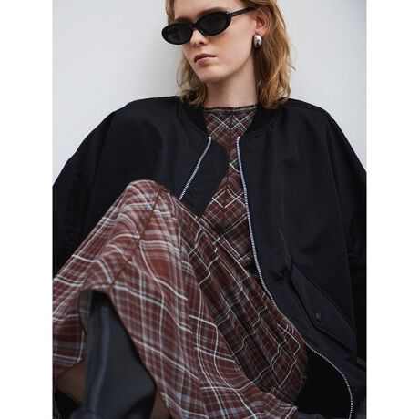 [^ԁF09WFO254184]<b>yyfނɃ`FbÑvgŁAHBXgƒĉ؂AkPy߂郏s[Xz<^b><b>yDesign^Stylingz<^b>VA[ȃVtHfނɃvg{AVbNȃs[XB}LVłƌĂi[VGbgłBt@Xi[͂ȂAԂŃXgƒAߕt̂ȂdlłB͐[߂VlbNƏ炵ؚȍ׃{ĂāA邾Ŕô|CgBohD[L~ȂǂƂ̏d˒y߂܂B܂⑳ɂ͋zdŏd˂ċݍނȂǁAVvȂÂfBeB[܂BĝݗnȂ̂ŁAXgXȂy߂̂|CgBV[Y̕ςڂɂd󂵂܂B<b>yFabricz<^b>gh̃`FbNAyē̂VtHfނɃvgBCgȑfނɁAHvgŁA芴y߂܂BJ[̓`FbNn2FpӁBuEnɃ~gJ[ׂ̍Cf遃BRWAVbNȐFɂ܂Ƃ܂Ă郂[ĥ遃CGRYœWJĂ܂BƖ̊֌WɂAۂFČꍇ܂B܂p\REX}[gtHȂǂ̊ɂA኱iƉ摜̃J[قȂꍇ܂B\߂Bi̐F́AiPi摜QƉB i摜̓Tv̂߁AFTCY̎dlɕύXꍇ܂̂ŁA\߂B