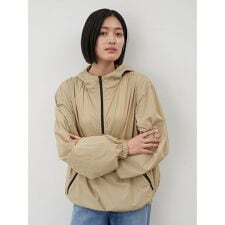 撥水リサイクルナイロンアノラックパーカー