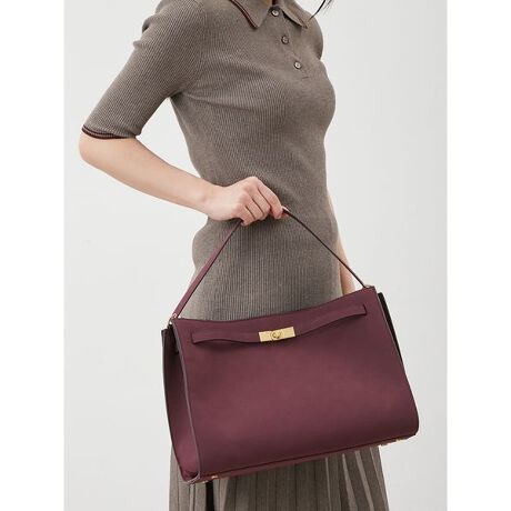 [^ԁF09WGB254506]<b>yCyɎg郏nh^VNBlCobOAgĥX^Cɐiz<^b><b>yDesign^Stylingz<^b>NXȈۂŒԐlCnhobOACyȃnh̃fUCɃAbvf[gBx[VbNłȂghA\^CṽACeɐi܂B܂AfފXEF[h̃\tgȕɃAWB肳܂܂ȃV[Ŋ􂷂dlɂȂ̂|CgłB_炩DfUCȂ̂ŁA|Ƃɂ݂悭AȂꊴoł܂B̓}OlbgŊJłAɂ̓|PbgBrEĂȂǁAg₷ɂĂ܂B<b>yColorz<^b>XEF[h̃}bgȃJ[ŁA3FpӁBVbNŏiȁDBRWA[hĂȁGRYAÑghJ[̑\iABRDœWJĂ܂BƖ̊֌WɂAۂFČꍇ܂B܂p\REX}[gtHȂǂ̊ɂA኱iƉ摜̃J[قȂꍇ܂B\߂Bi̐F́AiPi摜QƉB i摜̓Tv̂߁AFTCY̎dlɕύXꍇ܂̂ŁA\߂B