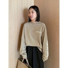 ミラ オーウェン(Mila Owen)のスリーブプリントグラフィックロンT