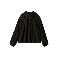 ギャザーバックリボンブラウス