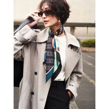 ベルトモチーフ柄スカーフ