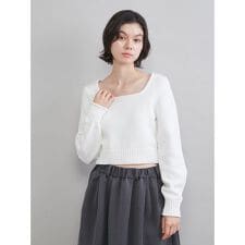 スクエアネックニット