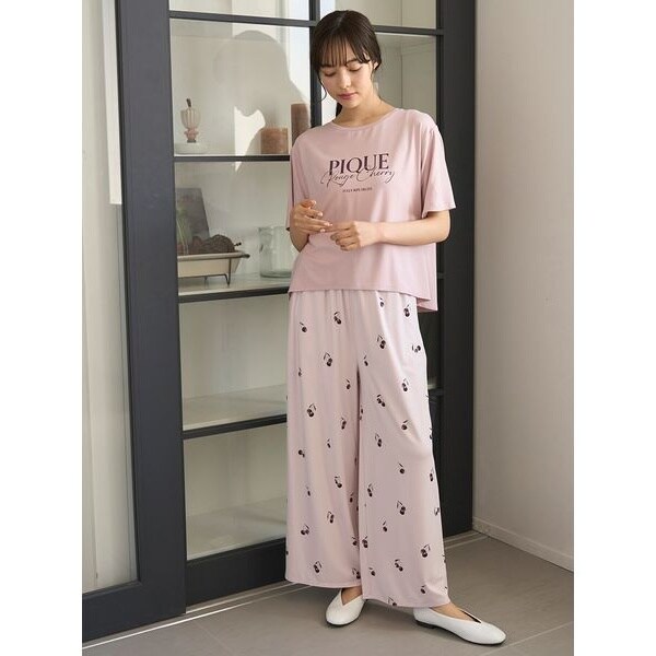 ONLINE限定】CAT柄ワンポイントTシャツ&ロングパンツセット