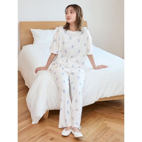 [^ԁFPWCP254251]<b>yǂ̃RAvg̐ڐG⊴Opcz<^b><b>yFabricz<^b>ɐGꂽۂɂЂƂ⊴ڐG⊴fނŁAKȒSny݂܂B<b>yDesign^Stylingz<^b>gelato piquẽSƃL[gȃRA𑍕vgAfC[ȃJbg\[V[YłB肵Xg[g̃OpćAWJ[OŔh肷A킹₷̂|CgBŏ_炩ȑfފc̎ɂ傤ǗǂAeƉEqbvɂ̓|PbgtĂ܂BF͗DItzCgƃO[2FWJBV[YTVc⏬ƍ킹AɓWJRAWK[hV[YƂ̃R[fBl[g߂łBƖ̊֌WɂAۂFČꍇ܂B܂p\REX}[gtHȂǂ̊ɂA኱iƉ摜̃J[قȂꍇ܂B\߂Bi̐F́AiPi摜QƉB i摜̓Tv̂߁AFTCY̎dlɕύXꍇ܂̂ŁA\߂B