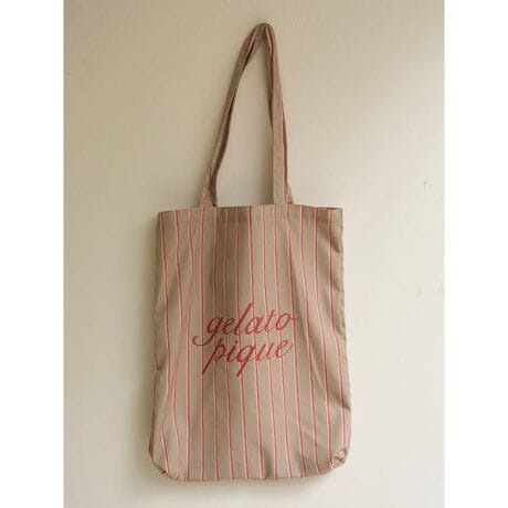 [^ԁFPWGB254561]<b>yg̗ǂTCY3g[gobOz<^b><b>yDesign^Stylingz<^b>͋C̈ႤAJt3炨IтcCñoG[VobOV[YBɊ|cg[gobOłB̂oɎg̗ǂTCYBgɊ|܂܎o₷悤AV_[̒ɂĂ܂BF́AIWimÕItzCgƁAgbhȈۂ̃XgCṽJ[LAL[gȏԕ̃lCr[3ށBꂼɈقȂ郍SfUCĂ̂|CgłBV[Ỹ|[`ƃR[fBl[gĂy݂BƖ̊֌WɂAۂFČꍇ܂B܂p\REX}[gtHȂǂ̊ɂA኱iƉ摜̃J[قȂꍇ܂B\߂Bi̐F́AiPi摜QƉB i摜̓Tv̂߁AFTCY̎dlɕύXꍇ܂̂ŁA\߂B