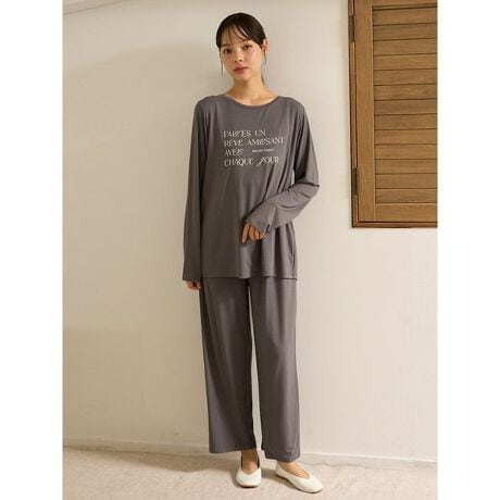 [^ԁFPWCP254290]<b>yh[vŋrɖ郌[SOpcz<^b><b>yFabricz<^b>Ƃ݂̂Ȃ߂炩ȔG̃[fނgpĂ܂B<b>yDesign^Stylingz<^b>ƂƂȂ߂炩ȕǋA[fނ̃fC[ȃ[EFAV[YłBh[vŋr̃CƖĂ郍OpcBVvȃfUCŗeɃ|PbgtĂAfC[ɒ񂵂Ă܂BɔzFSvgAVvȂX^CbVȃACełBV[ỸT⃏s[XƃR[fBl[gĂy݂BƖ̊֌WɂAۂFČꍇ܂B܂p\REX}[gtHȂǂ̊ɂA኱iƉ摜̃J[قȂꍇ܂B\߂Bi̐F́AiPi摜QƉB i摜̓Tv̂߁AFTCY̎dlɕύXꍇ܂̂ŁA\߂B