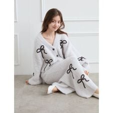 ジェラート ピケ(gelato pique)のリボンフェザーロングパンツ