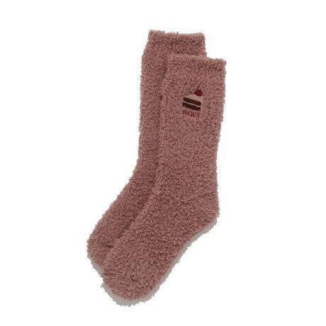 [^ԁFPWGS255545]<b>yӂӂWF[g̃P[LhJ\bNXz<^b><b>yFabricz<^b><b>GELATOiWF[gjc<^b>uh̑㖼łfށB܂łӂƏĂꂽP[LX|Ŵ悤ȁAx痣邱ƂłȂ_炩B<b>yDesign^Stylingz<^b>ӂӂƂ&lsquo;WF[gffނށATKhJ̃\bNXłBF2ނŁAsNɂ͔Ȃ̃V[gP[LAuEɂ͊Â`R[gP[L̃`[thJ܂BD݂̃[EFAƑgݍ킹āAMtgɂ߂̃ACełBƖ̊֌WɂAۂFČꍇ܂B܂p\REX}[gtHȂǂ̊ɂA኱iƉ摜̃J[قȂꍇ܂B\߂Bi̐F́AiPi摜QƉB i摜̓Tv̂߁AFTCY̎dlɕύXꍇ܂̂ŁA\߂B